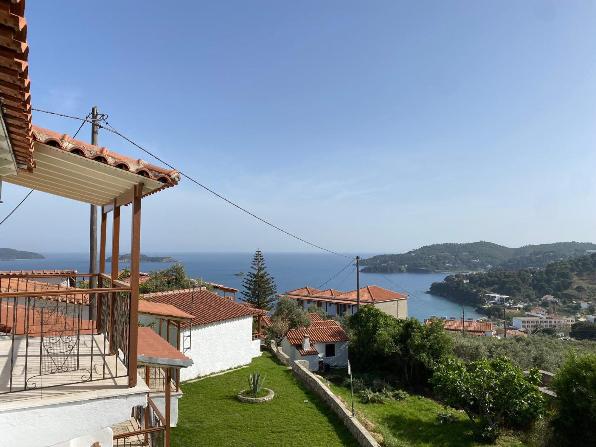Valmas Village Skiathos Town Exterior photo