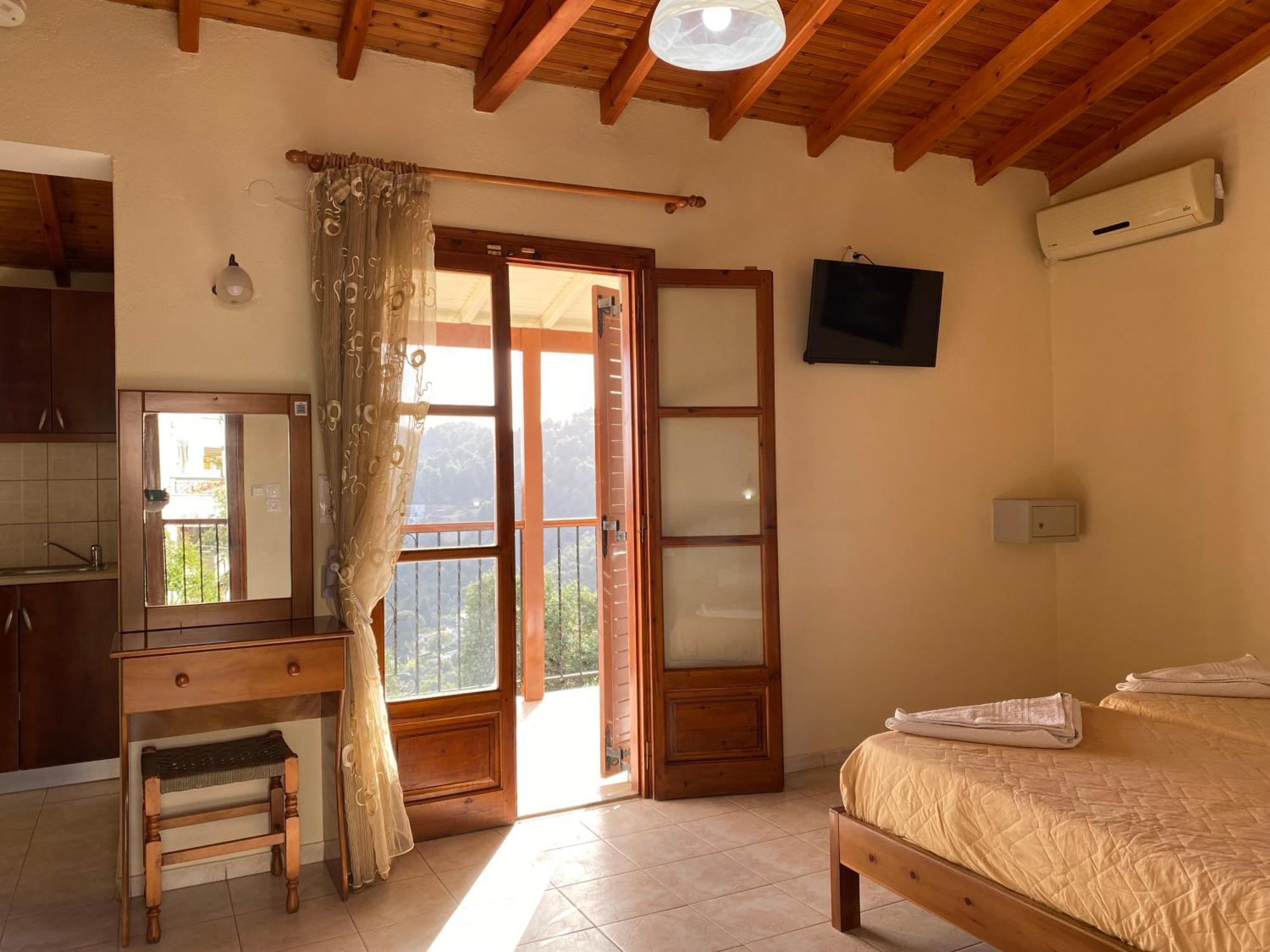 Valmas Village Skiathos Town Exterior photo